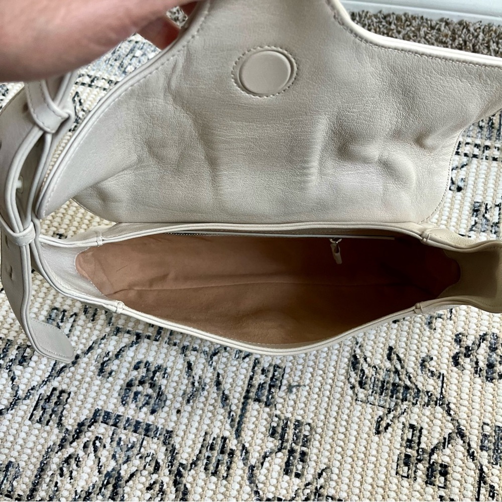 SOLD NEW Gucci White Aphrodite Small Leather Shoulder Bag - Picture 7 of 15